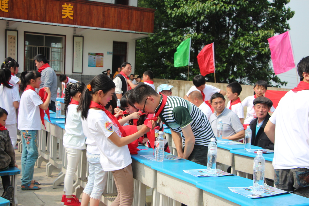慰問兩路小學